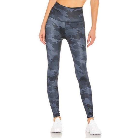 Beyond Yoga Lux High Waist Gray Camouflage Compression Leggings Sz Medium - Picture 3 of 10